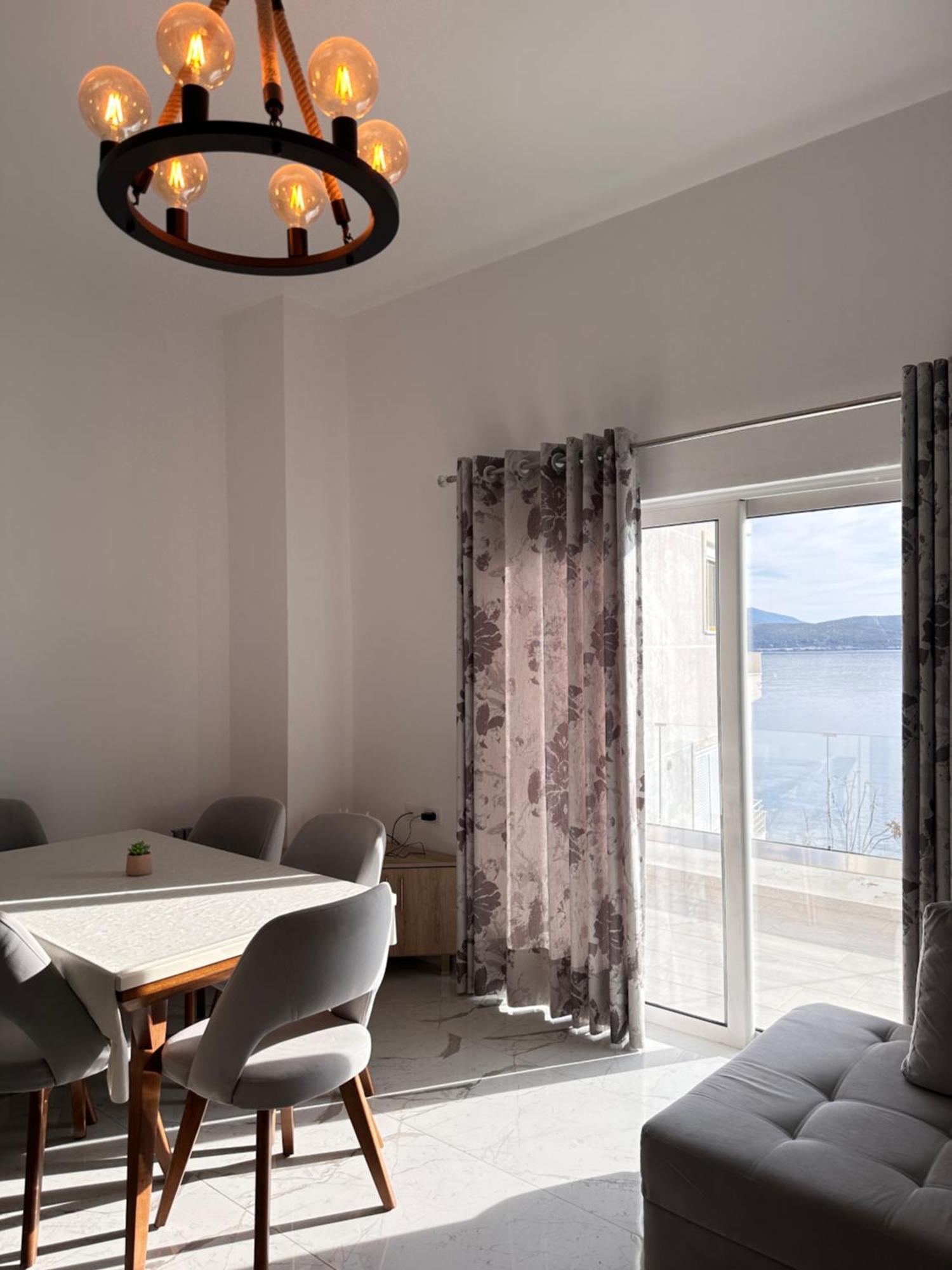 The Hill Sea View Apartment Sarandë Eksteriør bilde